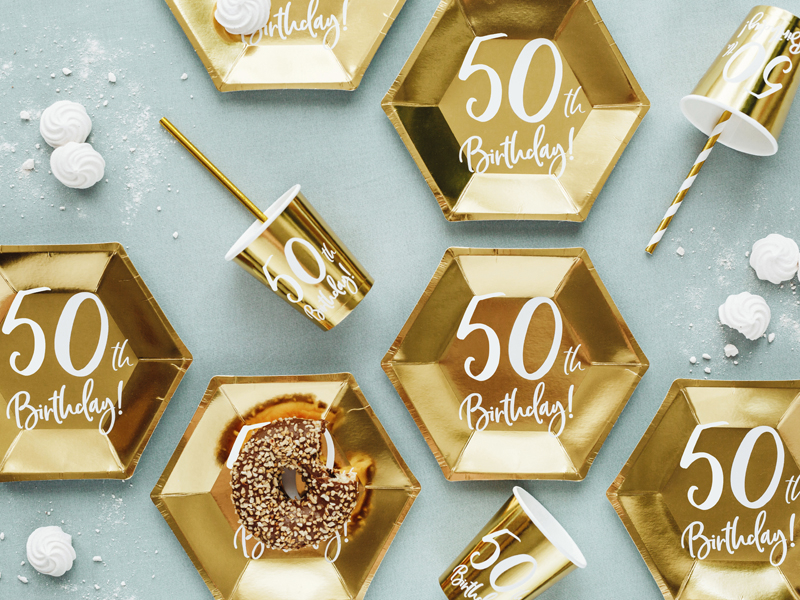 Assiettes 50e anniversaire, or, 20cm (1 pqt. / 6 pc.) - Décorations et  idées de designer pour chaque fête ! - PartyDeco