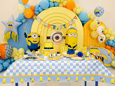 Paper tablecloth Minions, 180 x 120 cm, mix