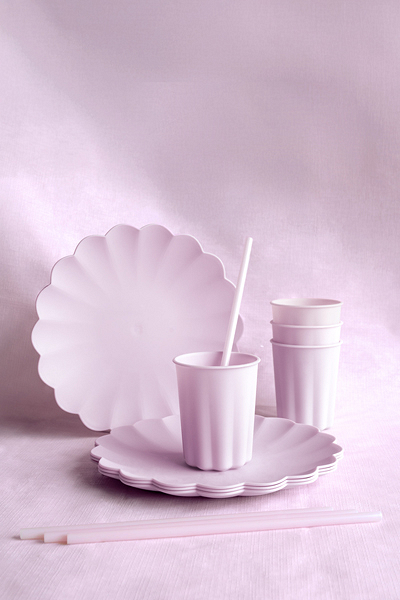 Plastic cups Frill, 220 ml, violet (1 pkt / 4 pc.) - Designer ...
